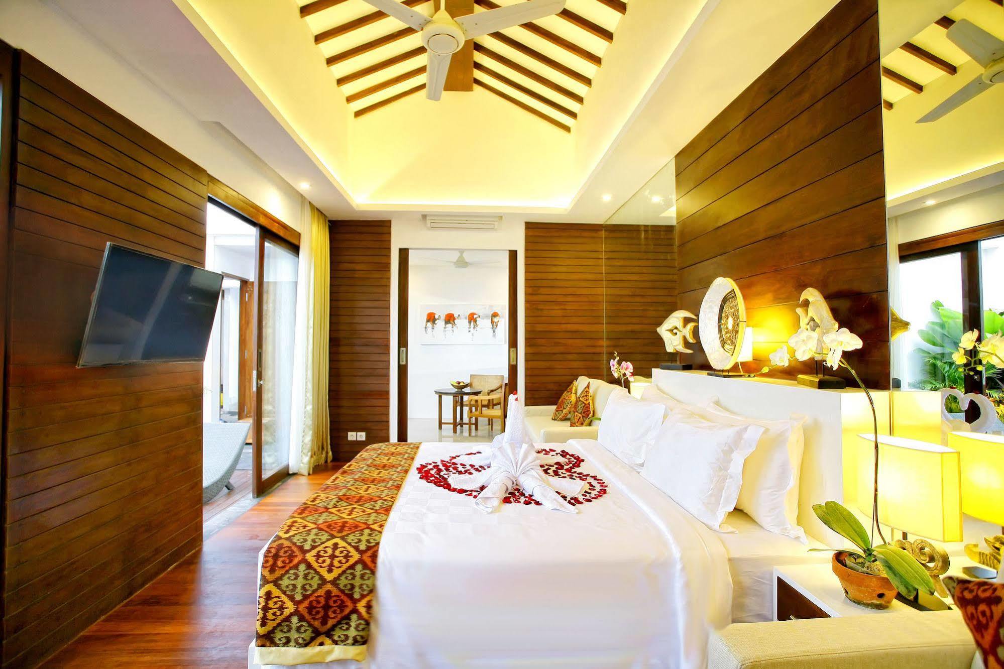 Anari Villas Kuta Legian Exterior foto